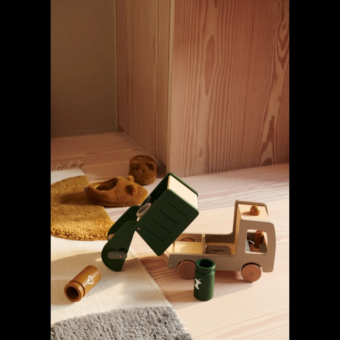 Liewood Irina Recycling Truck Garden green multi mix Best